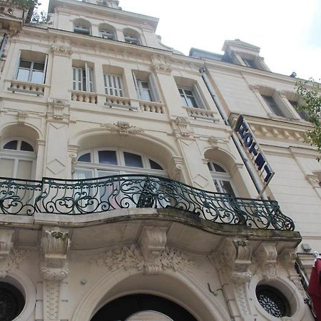 Hotel Au Chapon Fin Poitiers Exteriör bild